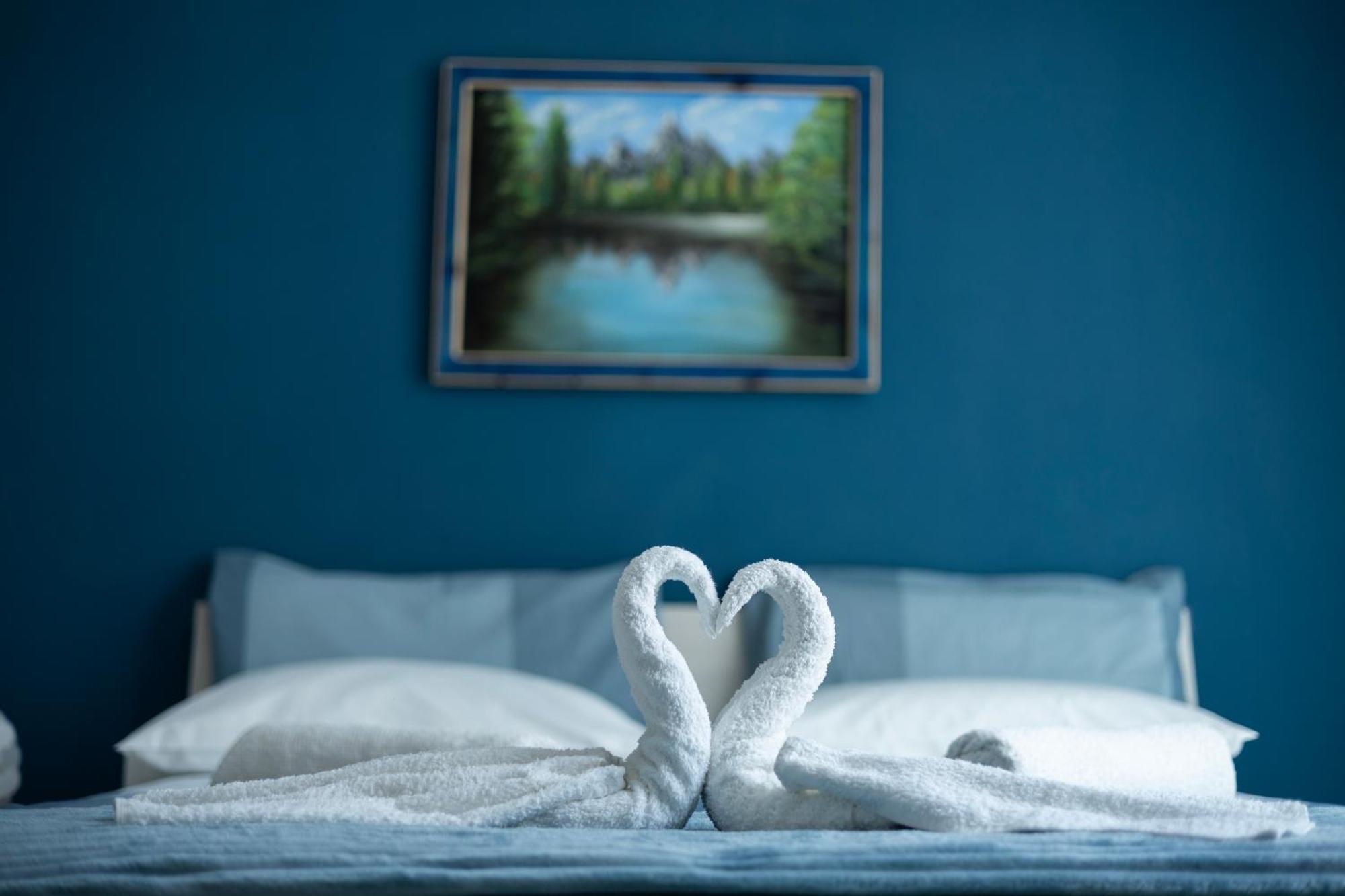 Palermonamour Art Gallery Suite Luaran gambar