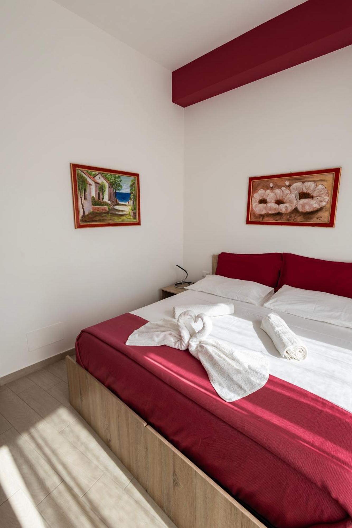 Palermonamour Art Gallery Suite Luaran gambar